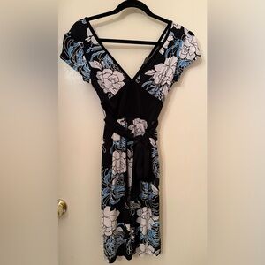 Eyeshadow Floral Midi Dress - Black Blue White Botanical Print